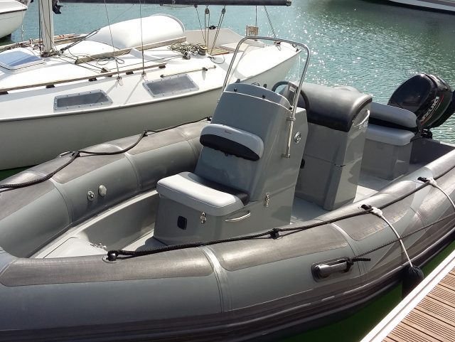 package semi-rigides V610 fisher