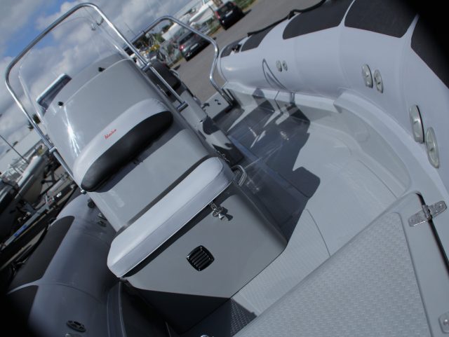 package semi-rigides V610 fisher