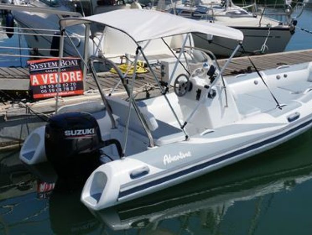 package semi-rigides V550 sunline en navigation