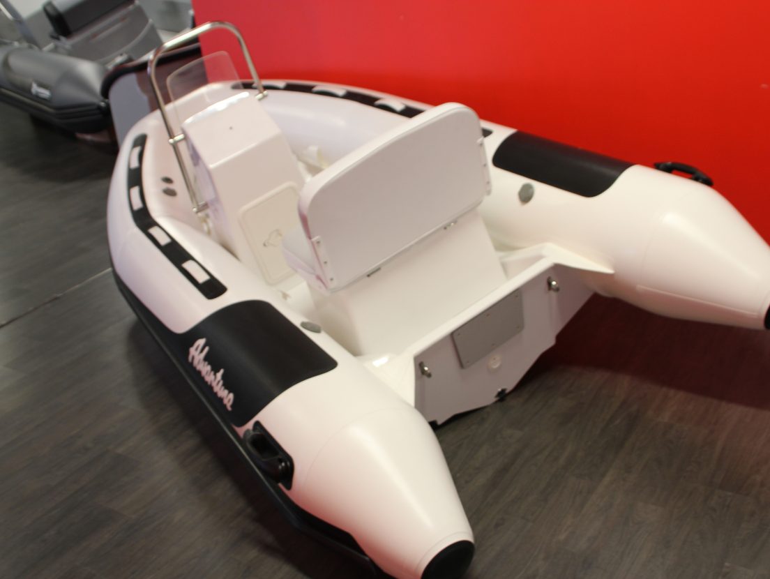 semi-rigide Adventure VESTA V290