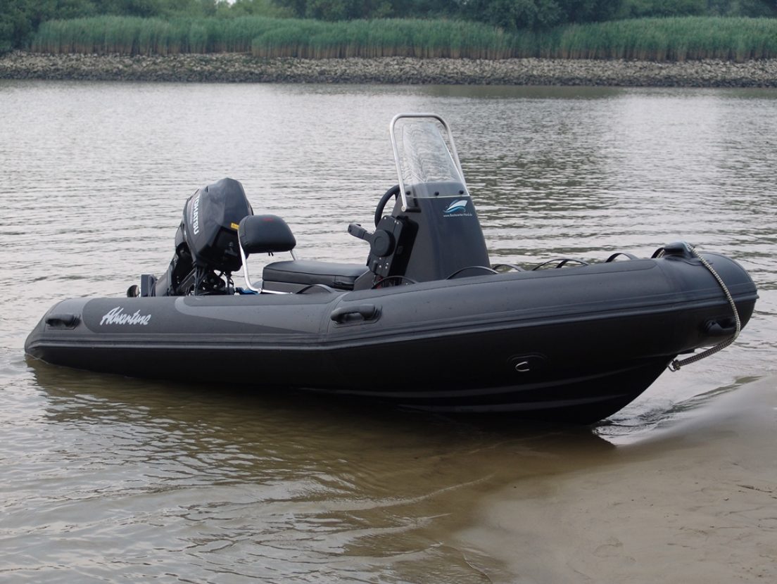 semi-rigide Adventure VESTA V290